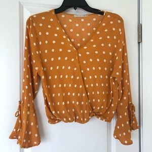 🍂🍁 Mustard yellow polka dot top